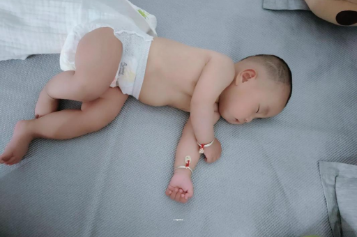 淄博怀孕多久会显肚子